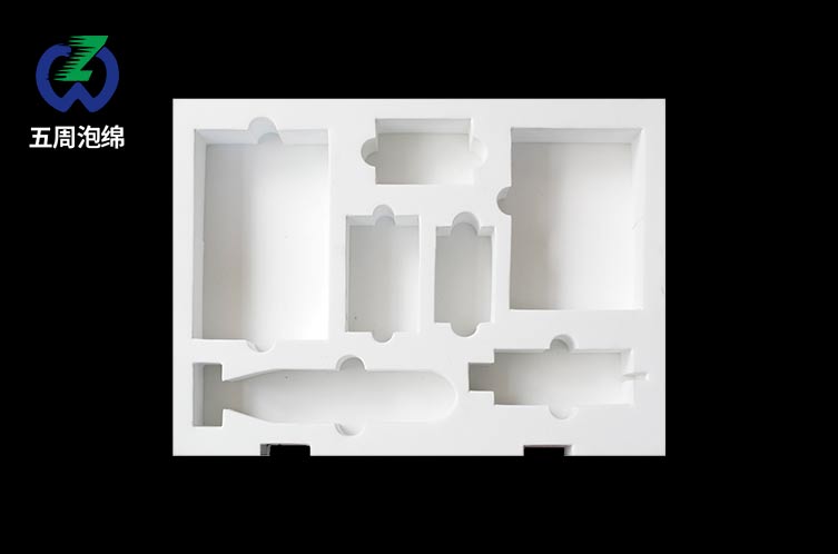 關于化妝品內襯作用詳解