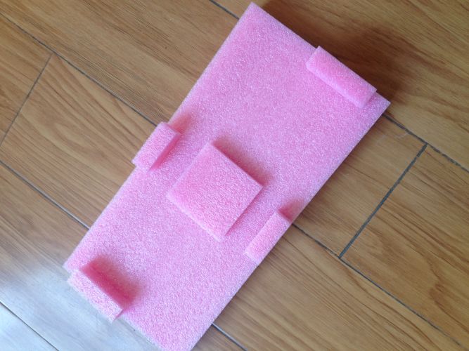 電子行業(yè)選 EPE 珍珠棉內(nèi)襯？這 3 個定制要點不能少